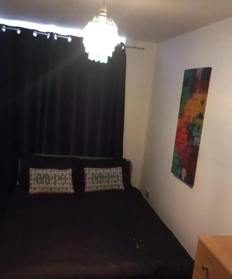 Homestay Comfy Room With Shared Bathroom London
